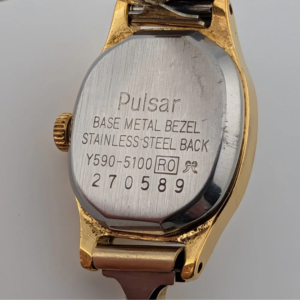 Vintage Pulsar Y590-5100 Gold-Tone Petite Women's Quartz Watch 16mm Expansion